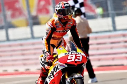 Marc Marquez saat pertama kalinya memenangkan balapan MotoGP Austin tahun 2013 silam bersama Repsol Honda Racing Team. (Foto: motogp.com)