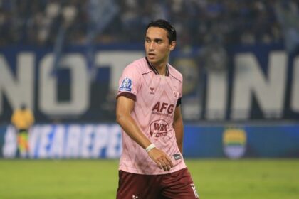 Ezra Walian