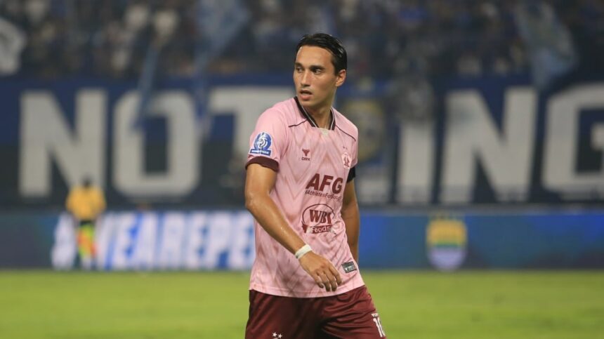 Ezra Walian