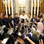 Direktur Utama BRI Hery Gunardi, didampingi Direktur Consumer Banking BRI Aris Hartanto, saat menerima kunjungan Menteri Perumahan dan Kawasan Permukiman Maruarar Sirait, Komisioner BP Tapera Heru Pudyo Nugroho, Bupati Majalengka Eman Suherman, serta Sekretaris Daerah Provinsi Jawa Barat Herman Suryatman di BRILiaN Club, Jakarta, pada Jumat (27/02). Foto: Dok BRI