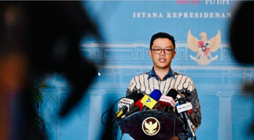 Menteri Luar Negeri Sugiono memberikan keterangannya kepada awak media di Istana Kepresidenan Jakarta, pada Selasa, 3 Maret 2026. Foto: BPMI Setpres/