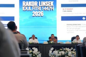 Kapolri Jenderal Listyo Sigit Prabowo saat memimpin rapat koordinasi lintas terkait kesiapan operasi ketupatan di Gedung PTIK, Jakarta Selatan, Senin (2/3/2026). Foto: Ist