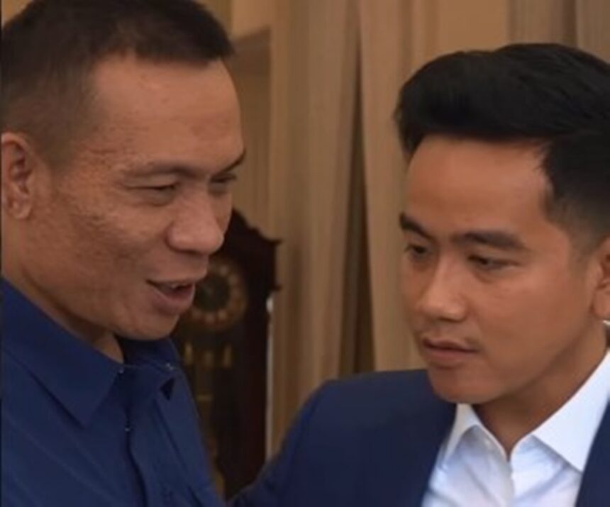 Wakil Presiden Gibran Rakabuming Raka bertemu dengan Rismon Sianipar di Istana Wakil Presiden, Jakarta, Jumat (13/3/2026). Foto: ipol.id