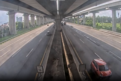 Tampak jalan tol Jakarta-Cikampek yang lancar dua arah pada Selasa 24 Maret 2025. Foto: TMC Polda Metro Jaya