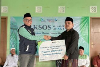 PT ASDP Indonesia Ferry (Persero) kembali hadir di tengah masyarakat melalui kegiatan bakti sosial dan santunan bagi anak-anak yatim pada Sabtu (7/3) pukul 15.00 WIB di Kantor Klepean Centre for Humanity. (dok.ASDP).