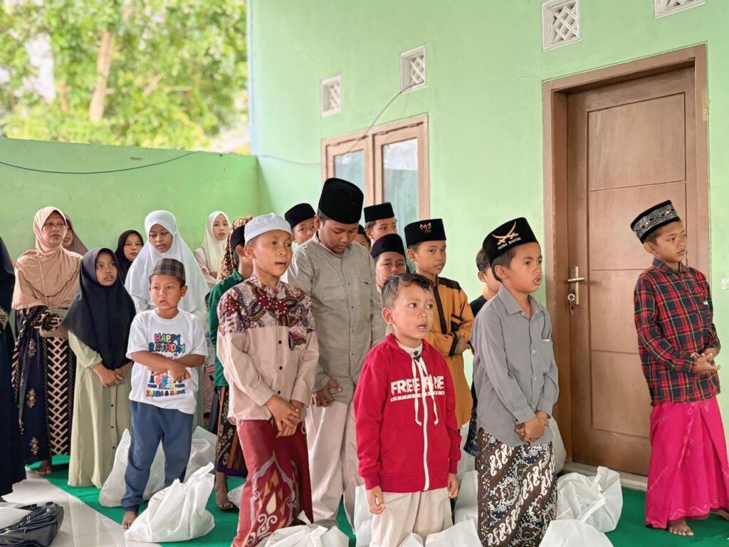 PT ASDP Indonesia Ferry (Persero) kembali hadir di tengah masyarakat melalui kegiatan bakti sosial dan santunan bagi anak-anak yatim pada Sabtu (7/3) pukul 15.00 WIB di Kantor Klepean Centre for Humanity. (dok.ASDP).