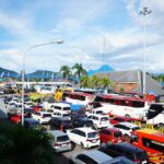 PT ASDP Indonesia Ferry (Persero) memastikan antrean kendaraan menuju Pelabuhan Gilimanuk telah berhasil terurai, dengan seluruh kendaraan kini terkendali di dalam area buffer zone. (dok. ASDP).