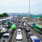 PT ASDP Indonesia Ferry (Persero) bergerak cepat memastikan arus kendaraan tetap terkendali dan layanan berjalan lancar usai dibukanya kembali layanan penyeberangan Ketapang–Gilimanuk pada Jumat (20/3/2026). (dok. ASDP).