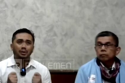 Amsal Christy Sitepu saat adukan kasusnya kepada Komisi III DPR. Foto: TV Parlemen