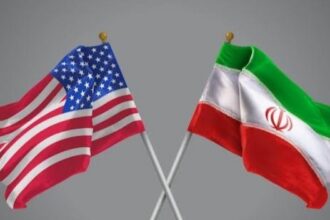 Ilustrasi bendera AS dan Iran. Foto : Ist