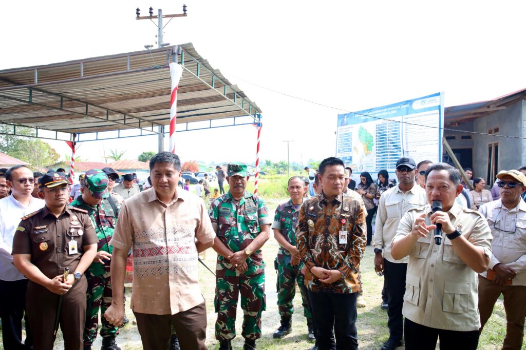 Mendagri-Menteri PKP Tinjau Program BSPS di Humbahas, Target Perbaikan Rumah di Sumut Naik Drastis 2 c3870364 33d7 40f6 ad9a 6369164cb7c9