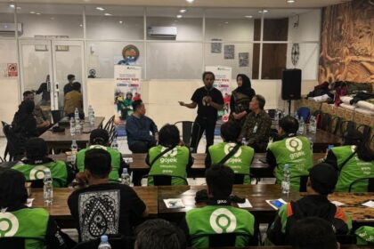 SERU: Kegiatan Curcol Kantor Cabang BPJS Ketenagakerjaan Kebayoran Baru bersama mitra Gojek, di Jakarta Selatan. Foto: BPJS Ketenagakerjaan