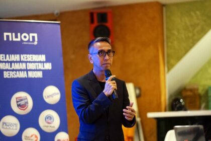 CEO Nuon Aris Sudewo memberikan sambutan dalam agenda Nuon Media Update 2026. Foto: Telkom Indonesia