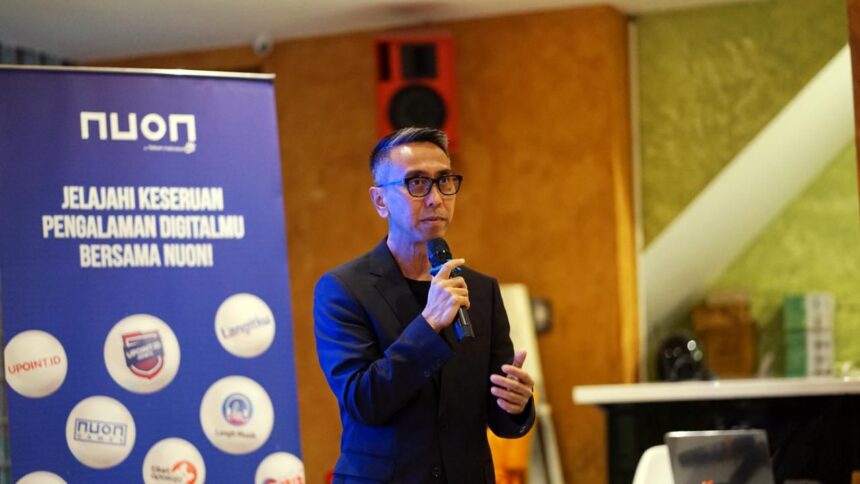 CEO Nuon Aris Sudewo memberikan sambutan dalam agenda Nuon Media Update 2026. Foto: Telkom Indonesia