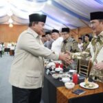 Presiden Prabowo dan Ketua Dewan Penasihat Ikatan Cendekiawan Muslim Indonesia (ICMI) Jimly Asshiddiqie. Foto : Ist