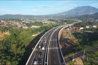 PT Jasamarga Jogja Bawen (JJB) mencatat sebanyak 5.496 kendaraan melalui jalur fungsional Jalan Tol Yogyakarta-Bawen Seksi 6 Ruas Ambarawa-Bawen sepanjang 4,98 KM.