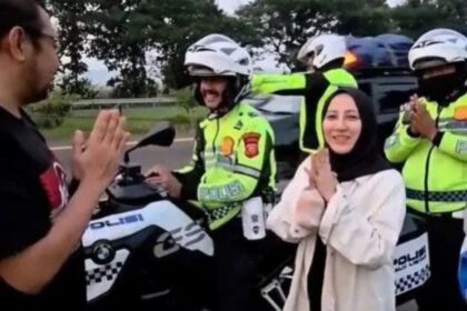 Pemudik bernama Dian Mahardian mengalami kejadian tak terduga saat melakukan perjalanan mudik di ruas Tol Cipali, Rabu pagi.