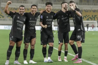 Selebrasi skuad Persita usai menang 4-1 dari Madura United. Foto : Ist