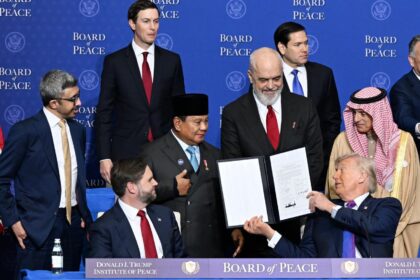 Presiden Prabowo Subianto saat Inaugural Meeting Board of Peace yang digelar di Donald Trump United States Institute of Peace, Washington, DC, AS, Kamis (19/2/2026). Foto: BPMI Setpres