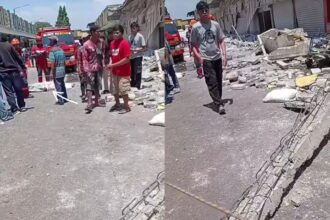 Suasana Pasar Sehat Soreang mendadak panik setelah kanopi di blok 3 ambruk dan menimpa warga. Empat orang menjadi korban, satu di antaranya meninggal dunia. Foto: Tangkap layar IG @infojawabarat