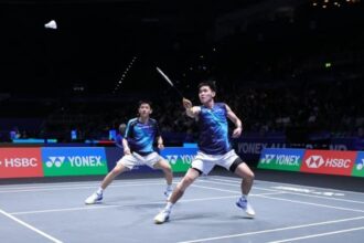 Pasangan ganda putra Indonesia Raymond Indra/Nikolaus Joaquin