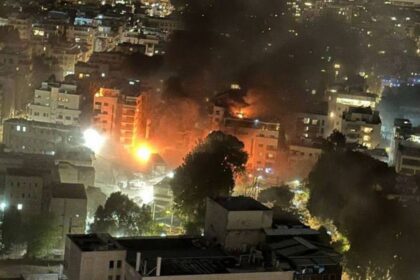 Iran serang Tel Aviv, Israel dengan rudal. Foto: X.com @epigmenioibarra