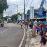 Sejumlah penumpang tiba di Terminal Kampung Rambutan, Jakarta Timur, mengalami lonjakan penumpang signifikan tiba pada H+3 arus balik libur Lebaran 2026, Rabu (25/3/2026). Foto: Joesvicar Iqbal/ipol.id