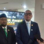 Anggota Komisi E DPRD DKI Jakarta, Yudha Permana (kanan).