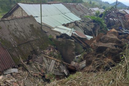 Longsor menimpa rumah di wilayah Kecamatan Mrebet, Kabupaten Purbalingga, Jawa Tengah, Minggu (12/4/2026). Foto: BPBD Kabupaten Purbalingga