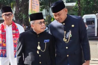 Ketua Umum Bamus Betawi, Riano P Achmad (kanan) di acara lebaran Betawi 2026. Foto: Ist