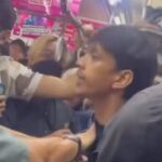 Keributan dua pria di dalam KRL. Foto: Tangkapan layar Instagram @dramakrlcommuterline