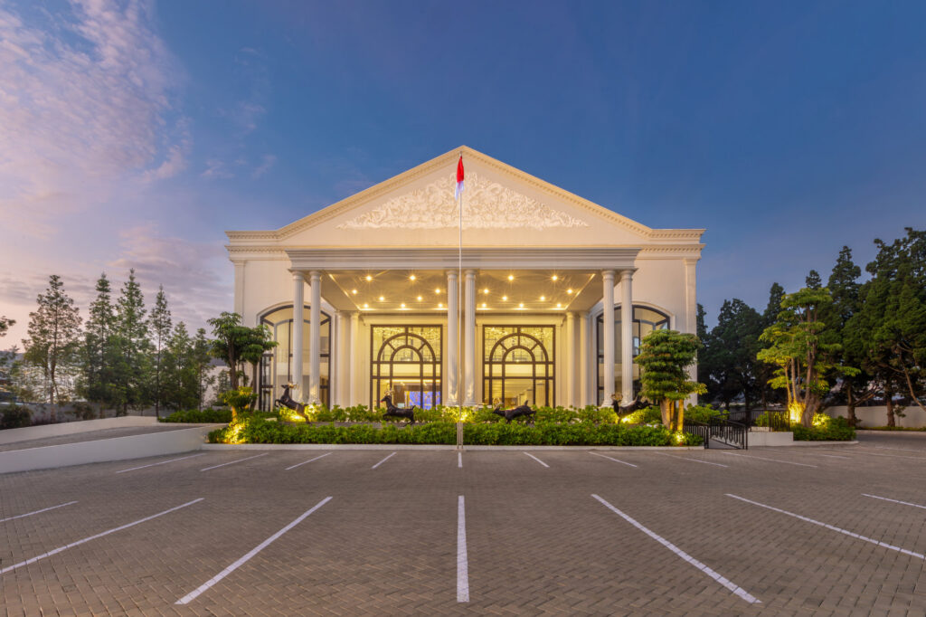 L’Eminence Golf & Resort Lembang hadirkan harmoni alam dan fasilitas komprehensif di jantung Bandung Barat. (istimewa/dok. L’Eminence Golf & Resort Lembang).