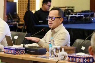 Wakil Menteri Dalam Negeri (Wamendagri) Bima Arya Sugiarto menegaskan komitmen pemerintah untuk mendorong efisiensi birokrasi sekaligus mempercepat reformasi Badan Usaha Milik Daerah (BUMD) guna mewujudkan tata kelola yang lebih akuntabel dan adaptif.