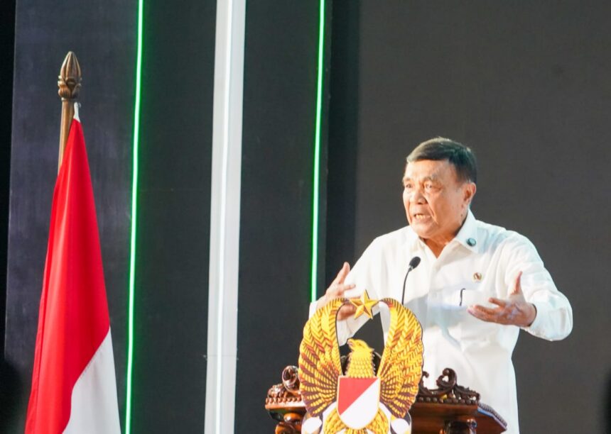 Menteri Koordinator Bidang Politik dan Keamanan (Menko Polkam) Jenderal TNI (Purn) Djamari Chaniago. Foto: Biro Humas Datin Kemenko Polkam
