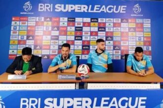 Preskon Persita Vs Persebaya. Foto/mak