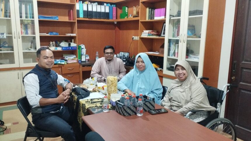 Dukungan PNM tidak hanya berfokus pada aspek finansial, tetapi juga pada penguatan mental, keterampilan, serta jejaring sosial yang mendorong keberlanjutan usaha para nasabah melalui kegiatan peningkatan kapasitas usaha (PKU) didalam setiap pertemuan kelompok mingguan (PKM).