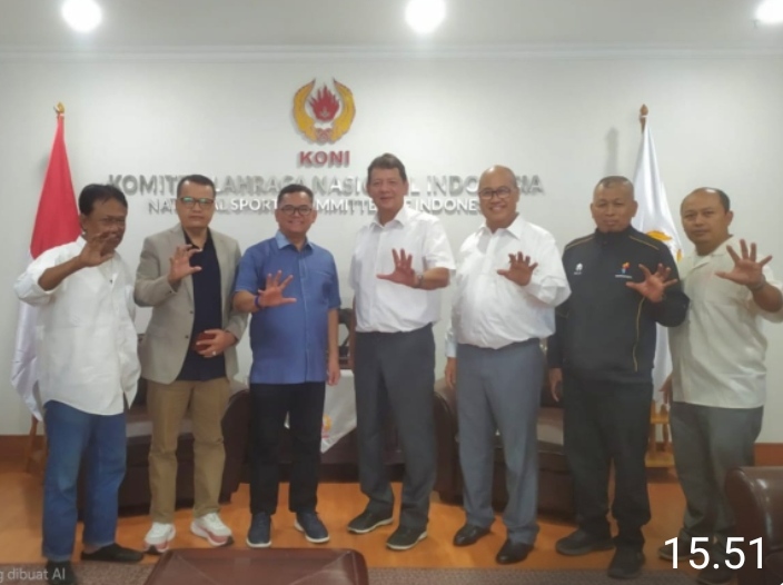 Ketua Umum PB ABTI, Zulfydar Zaidar Mochtar SE MM saat bersilaturahmi dengan jajaran Pengurus KONI Pusat, Kamis (9/4/2026).