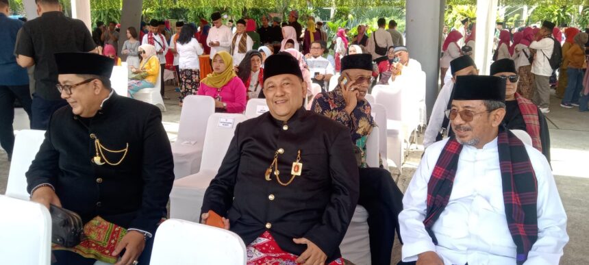 Ketua Umum Forum Lintas Ormas (FLO), Juaini saat menghadiri acara lebaran Betawi. Foto: Sofian/ipol.id
