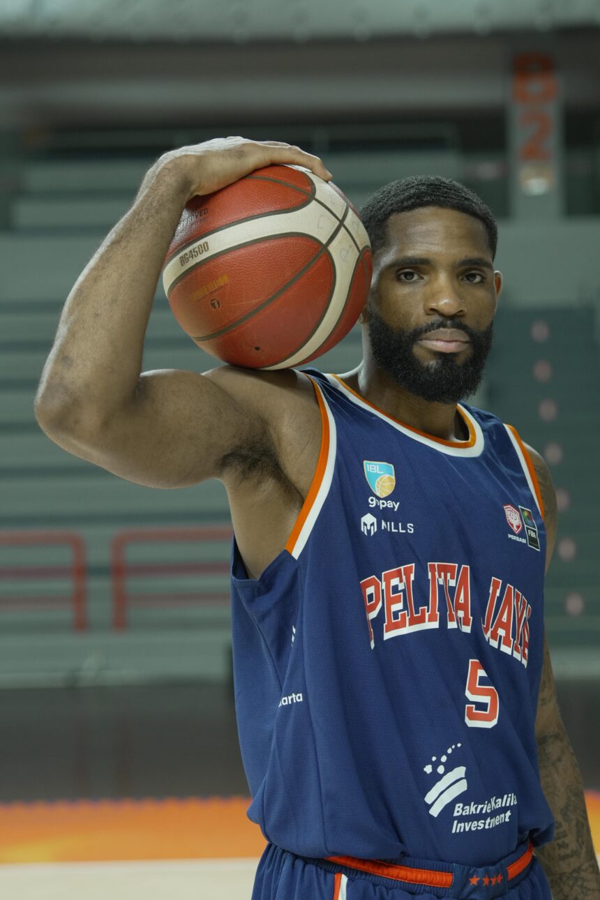 Pelita Jaya Basketball resmi mengumumkan perekrutan Perrin Buford. Small Forward berpaspor Amerika Serikat ini merupakan salah satu pemain paling dominan dalam sejarah B.League Jepang. Foto/dok/ibl