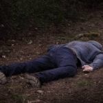 Ilustrasi seorang petani ditemukan tewas diduga tersengat listrik dari jebakan tikus yang dipasangnya sendiri. Foto: Istcok @Daria Kulkova