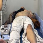 petinju kelas menengah yang pernah mengharumkan nama bangsa, Pino Bahari kini terbaring kesakitan setelah mengalami kecelakaan di Denpasar, Bali. Foto: Ist