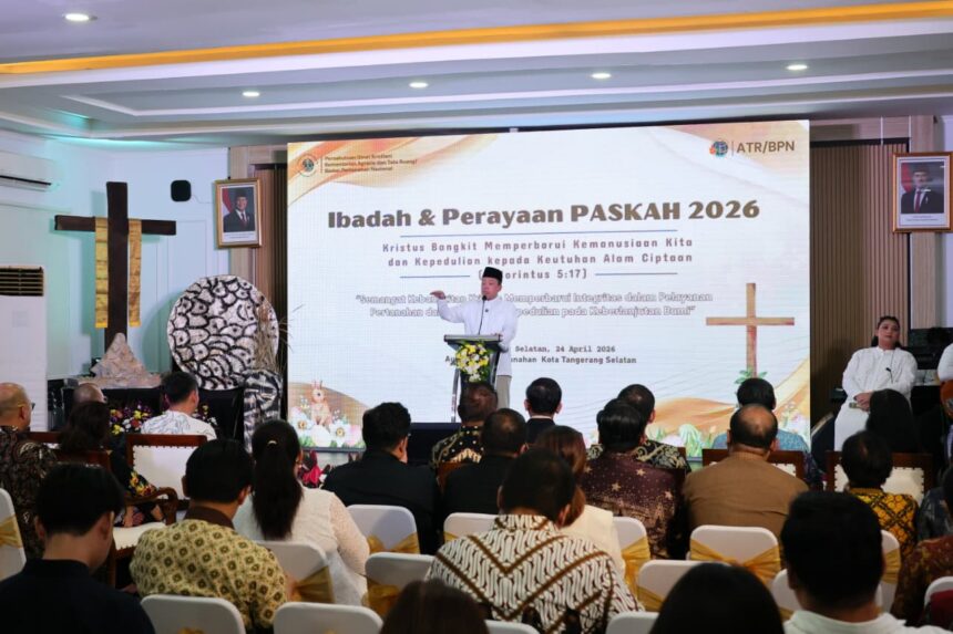 Menteri Agraria dan Tata Ruang/Kepala Badan Pertanahan Nasional (ATR/BPN), Nusron Wahid, saat menghadiri Perayaan dan Ibadah Paskah Persekutuan Umat Kristiani Kementerian ATR/BPN pada Jumat (24/4/2026). Foto: Dok Kementerian ATR/BPN