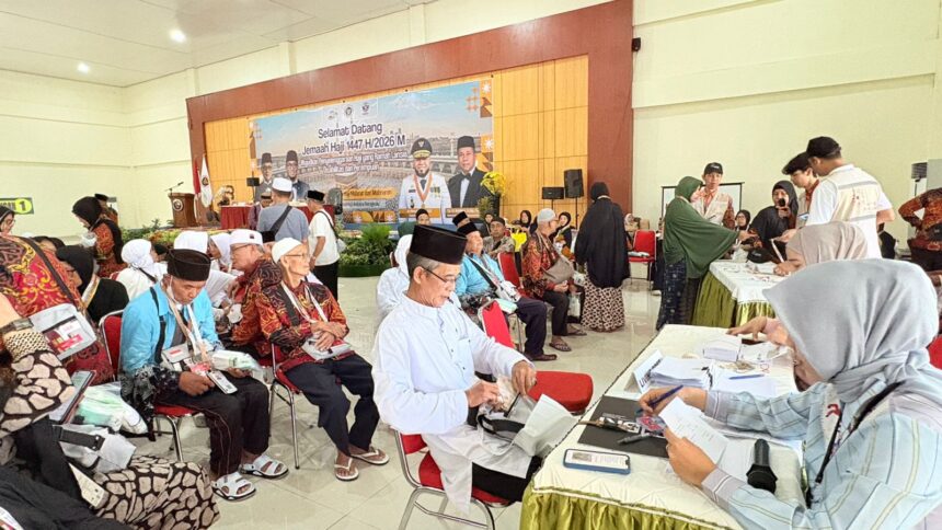 Foto 1: BRI mulai mendistribusikan living cost haji tahun 2026.