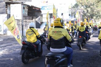 Maxim Makassar Konvoi dan Bersih Bersih Masjid