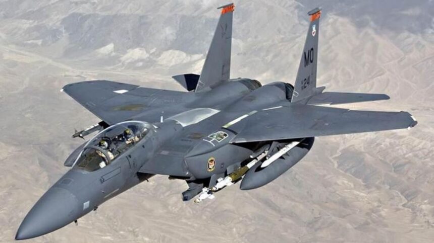 Pesawat tempur F-15 Amerika Serikat. Foto: Pinterest