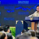 Presiden Prabowo Subianto memberikan pengarahan pada Ketua DPRD seluruh Indonesia yang digelar di Kompleks Akademi Militer Magelang, Jawa Tengah, Sabtu (18//4/2026). Foto: BPMI Setpres