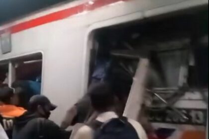 Kecelakan kereta api di Bekasi. Foto: Ist