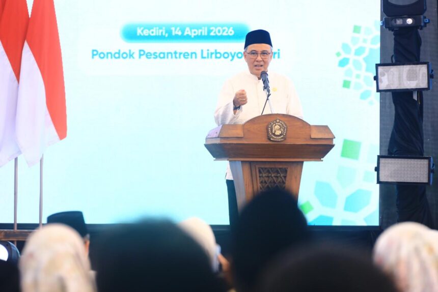 Kepala Eksekutif Pengawas Perilaku Pelaku Usaha Jasa Keuangan, Edukasi, dan Pelindungan Konsumen OJK Dicky Kartikoyono