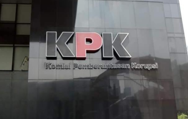 Logo KPK di lobi Gedung Merah Putih, Kuningan, Jaksel. Foto: Yudha Krastawan/ipol.id