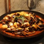 Artotel Thamrin Jakarta buat promo BBQ All You Can Eat dengan sentuhan cita rasa khas Asia dan live cooking interaktif di Double Chin Restaurant. (istimewa/dok. Artotel Thamrin Jakarta).